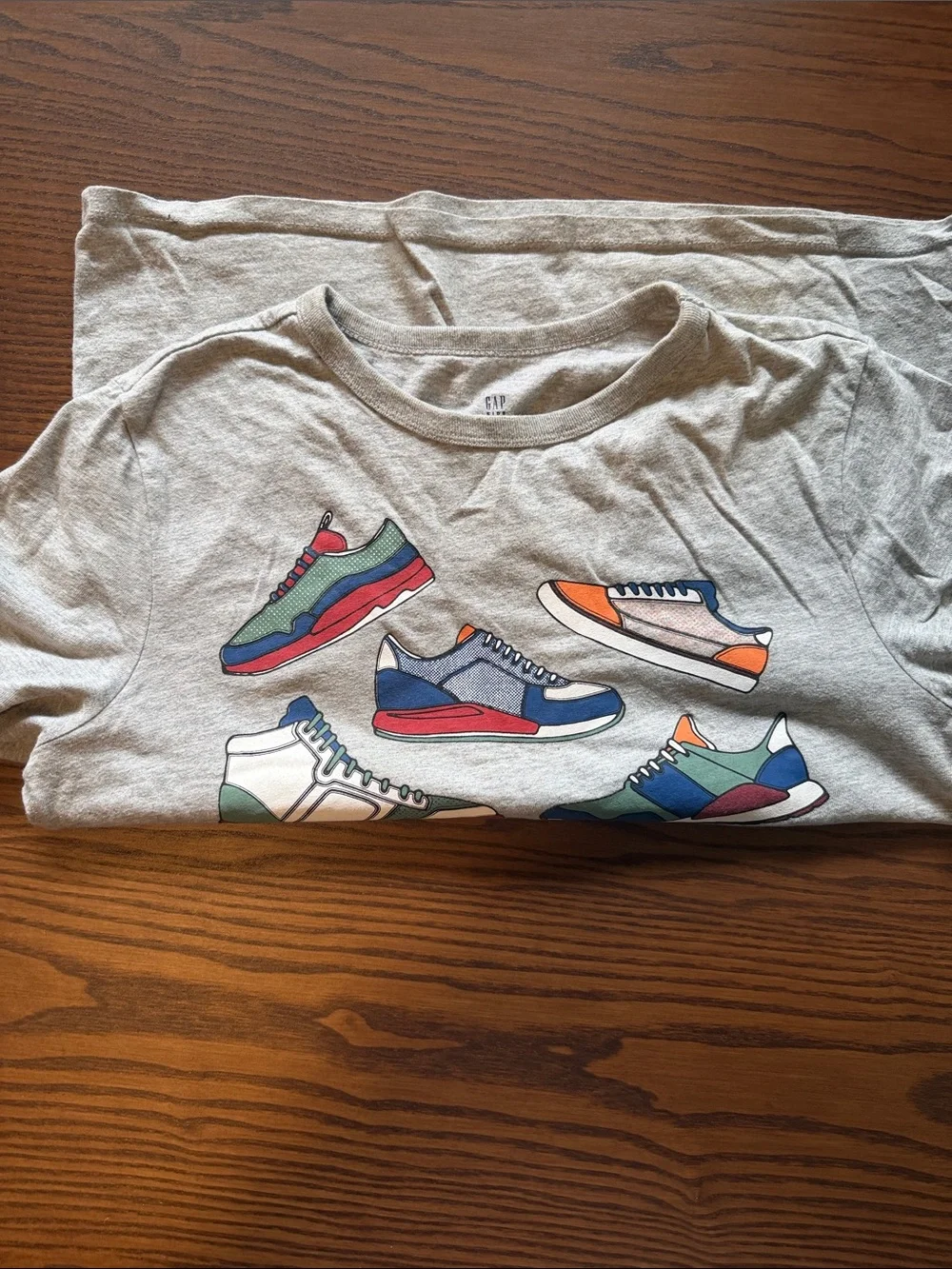 GAP Men's Gray Tee with Multicolor Sneaker Graphic